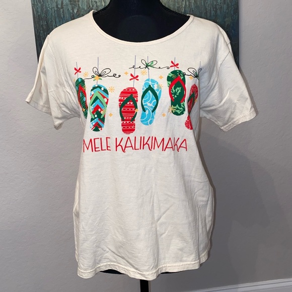 Hawaiian Merry ChristmasTee NWOT - Picture 2 of 9